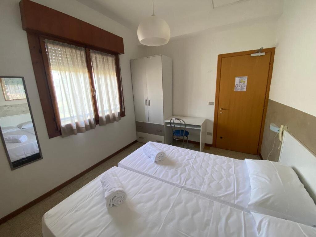 Hotel Villa Garda room 2